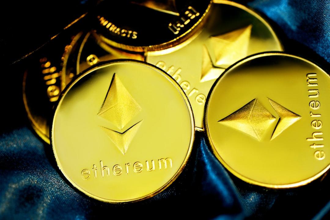Moody’s Downgrade Alters US Credit Outlook While Bitcoin Remains Resilient