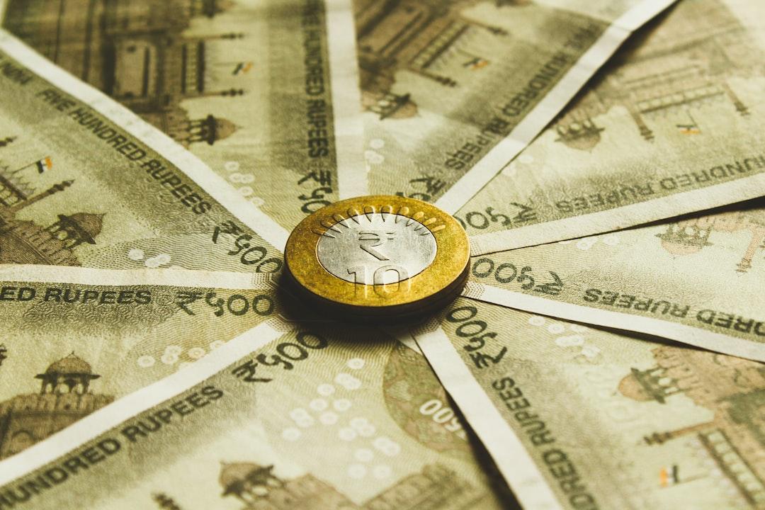 Cryptocurrency wallet observed discarding NFTs