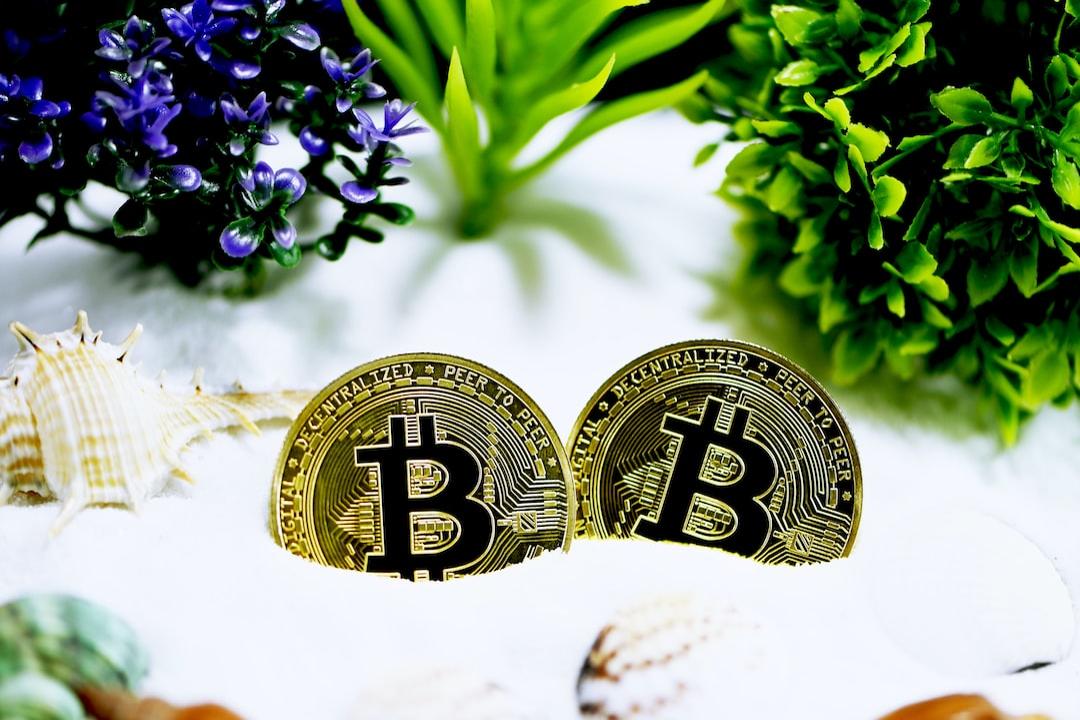 BTC Surpasses $105K, Spot Bitcoin ETF Inflows Increase: Is a Bitcoin Golden Cross Approaching?