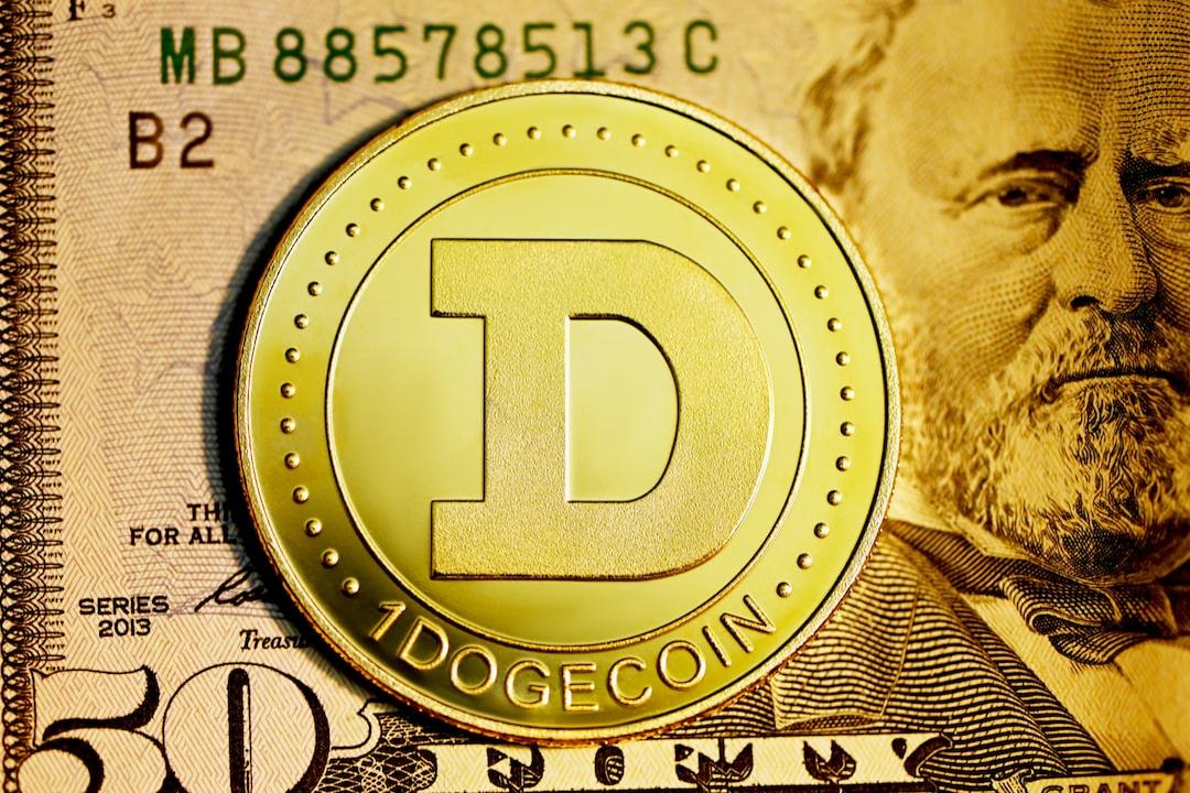 Solana Surpasses $207, Cup-and-Handle Pattern Aims for $300