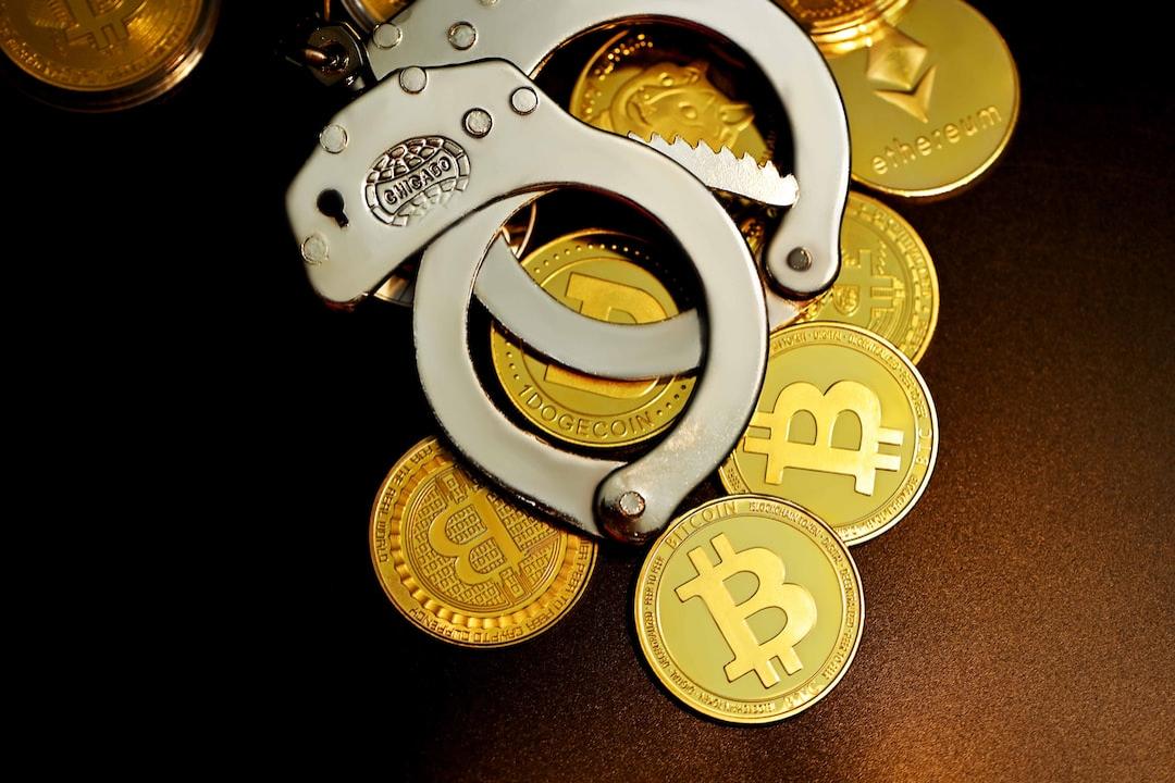 Eric Trump Cautions Banks to Adopt Cryptocurrency or Face Extinction Within a Decade